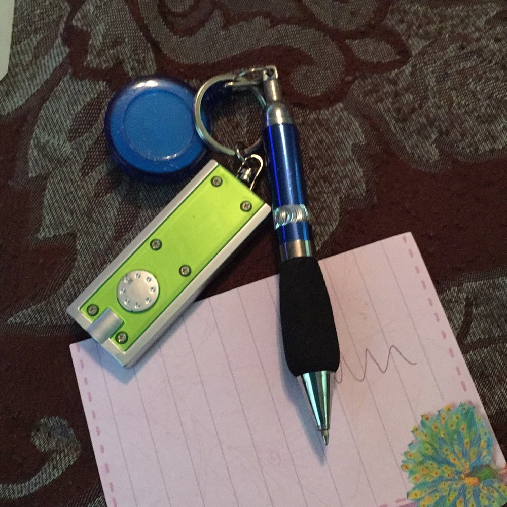 Pan and light for bag or pocket with holder